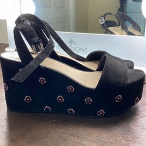 Nine West Flower Flatforms